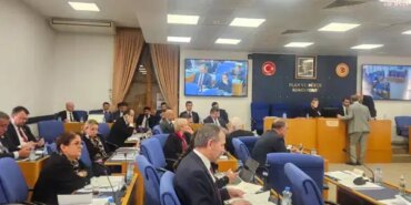 TBMM’de Tartışma: ‘Sen Ahlaksızsın, Zavallısın!’