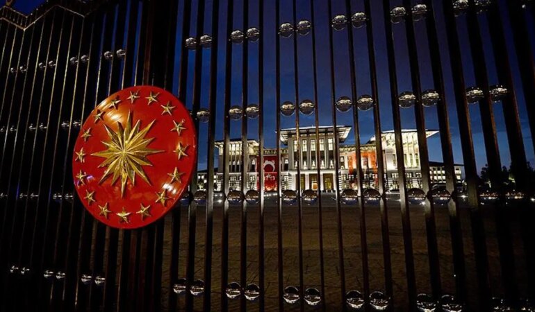 Bahçeli’den Çatlak İddialarına Sert Yanıt!