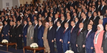 Özdağ’dan Davutoğlu’na Sert Marş Tepkisi!