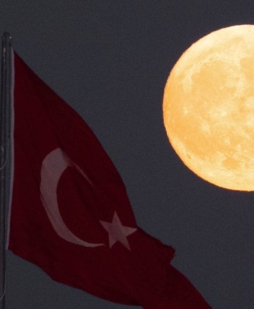 “Bu Gece Kunduz Süper Dolunayı Göz Kamaştırdı!”