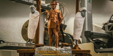 Cumhuriyet Muhafızı Maketi Satıştan Kaldırıldı!