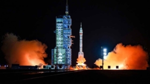 Çin, 13. İnternet Uydusunu Uzaya Fırlattı!