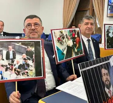 Meclis’te Bütçe Maratonu: CHP’den Protesto Meclis’te Bütçe Maratonu: CHP’den Protesto