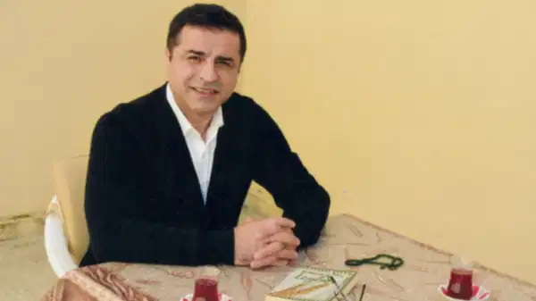 Demirtaş’tan Barış Mesajı: Yola Devam! Demirtaş’tan Barış Mesajı: Yola Devam!