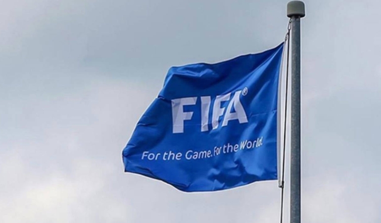 FIFA’dan İran’a Kadın Taraftar Övgüsü!