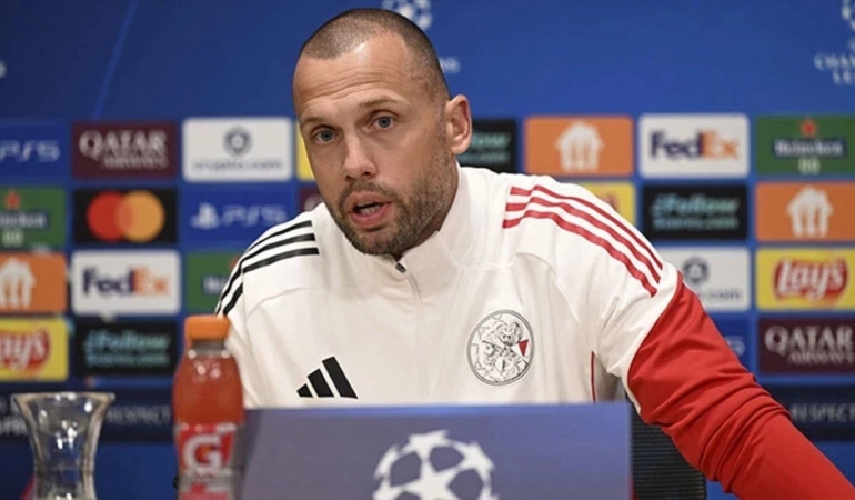 Ajax, Galatasaray Mağlubiyetinin Ardından Heitinga’yı Görevden Aldı
