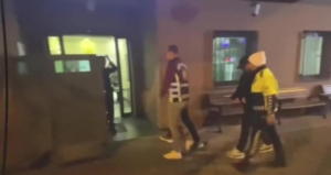 Trafikte Saldırıya Uğrayan Motosikletçi Kurtarıldı!