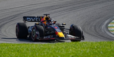 Verstappen Katar’da Zaferle İkinci Sıraya Yükseldi