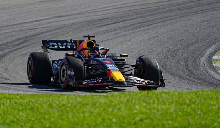 Verstappen Katar’da Zaferle İkinci Sıraya Yükseldi