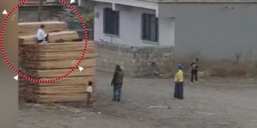 Kayseri’de Taşlayan Aile Okul Yolunu Tehdit Ediyor!