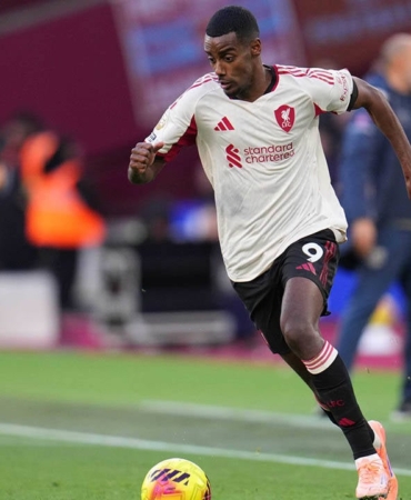 Liverpool, West Ham’ı 2-0 ile geçti!