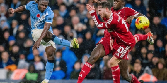 City, Liverpool’u 3-0 ile Geçti!