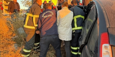 Yenikent’te Araç Şarampole Yuvarlandı: 3 Yaralı!