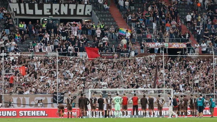 St. Pauli, Nazi Bağlantılı Şarkıyı Kaldırdı!