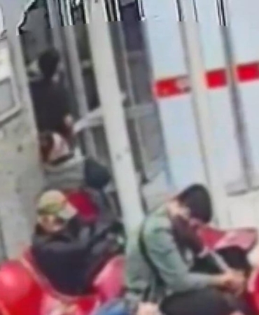 Hastanede Uyuyan Hastanın Telefonu Çalındı!