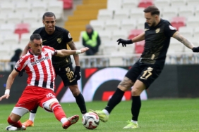 Sivasspor, Boluspor’u Penaltıyla Geçti!