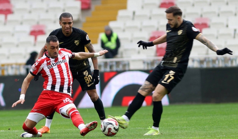 Sivasspor, Boluspor’u Penaltıyla Geçti!