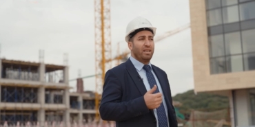 Zorlukları Aşarak Zirveye Tırmandı: Fecri Koça