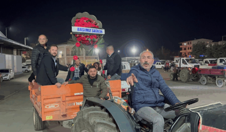 Zeytin Fiyatları Protesto Edildi, Çelenk Bırakıldı