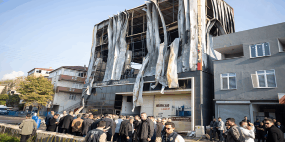 Yangında Hayatını Kaybedenlere Küfür Şoku!