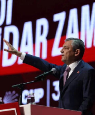 Özgür Özel, CHP’nin Yeni Dönemini Şekillendiriyor