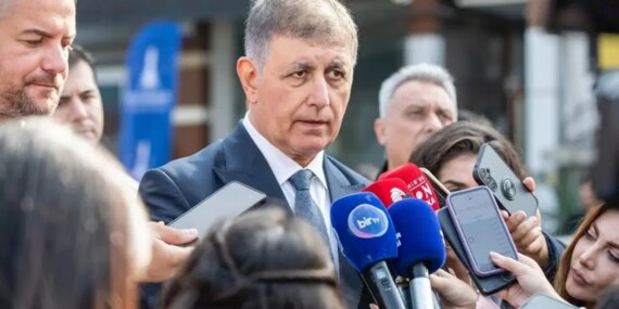 İzmir’de Zimmet İddiaları: 11 Gözaltı!