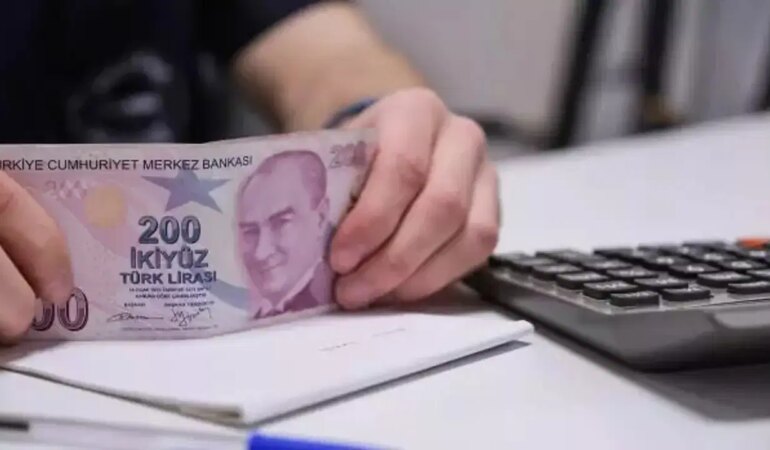 AYM, Gümrükte Kanuni Faizi İptal Etti!