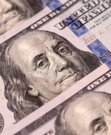 Dolar Zayıflıyor: Fed Başkanlığı Belirsizliği