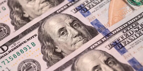 Dolar Zayıflıyor: Fed Başkanlığı Belirsizliği