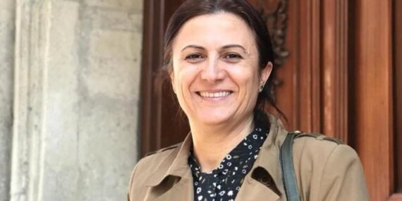 Türkan Elçi, Baro Kaydını Sildirdi!