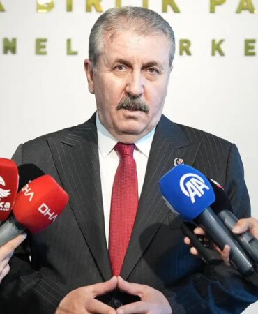 BBP Kongresinde Ahlak ve Asgari Ücret Vurgusu