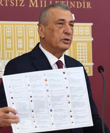 Atatürk’e Saldırılar Artarken Öztürkmen’den Tepki!