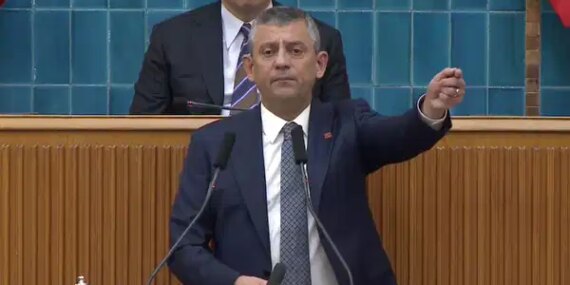 Özgür Özel: 2026 İçin Umut ve Mücadele Vurgusu