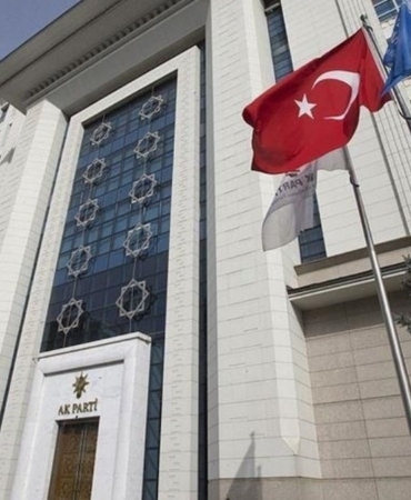 AKP Diyarbakır’da İstifa Şoku! Teşkilat Çalkalanıyor