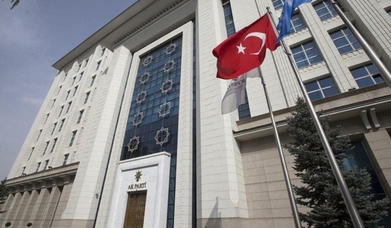 AKP Diyarbakır’da İstifa Şoku! Teşkilat Çalkalanıyor