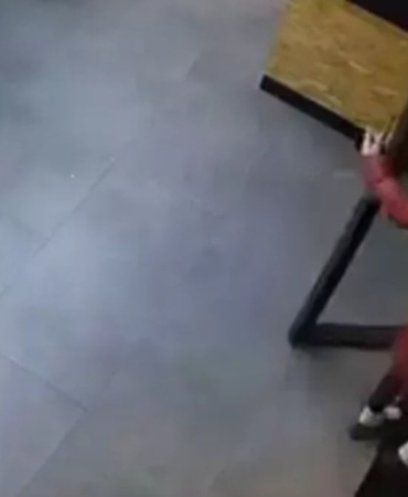 Kuafördeki Dolandırıcı Kadın Kameralara Yansıdı!