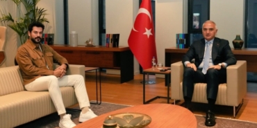 Burak Özçivit ve Bakan Ersoy’dan Güzel Proje Müjdesi