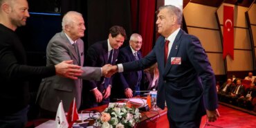 Zafer Partisi Kongresi: Hakan Akşit Yeniden Başkan