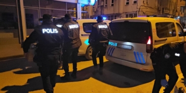 Kaçak Alkol ve Sentetik Ecza Depoda Ele Geçirildi