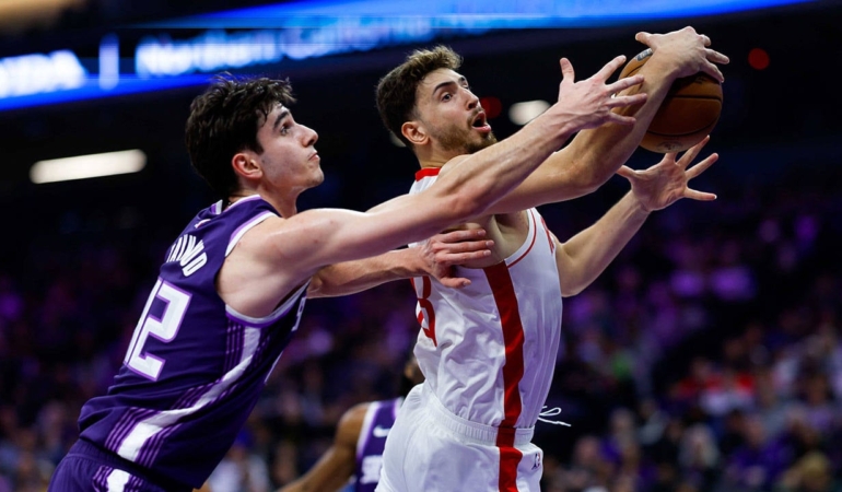 Alperen 28 Sayı Attı, Rockets Mağlup Oldu!