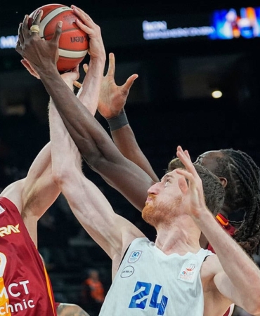 Anadolu Efes, Galatasaray’ı 92-84 Yenerek Kazandı!