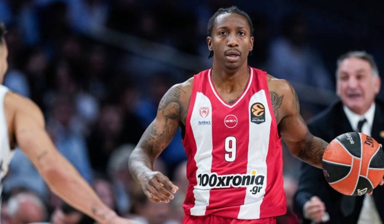 Anadolu Efes, Saben Lee ile Güçlendi!