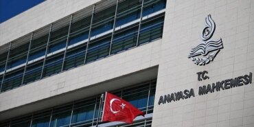 Siyasi Partilere Dağılma Şoku: Vatanseverler ve Ayyıldız!