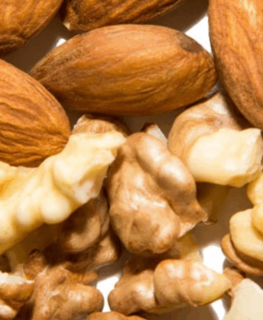 Hangisi Daha Faydalı: Badem mi Ceviz mi?