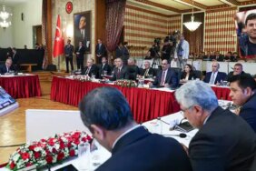 Yeni Çözüm Sürecinde Belirsizlikler ve Ayrışmalar