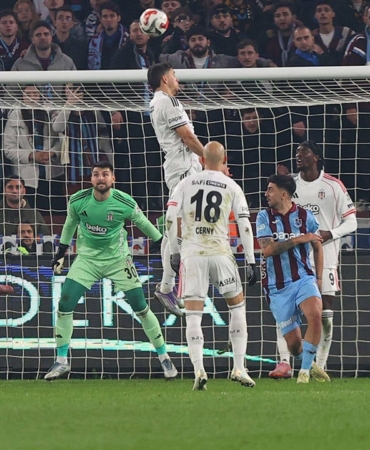 Beşiktaş, Skoru Koruyamıyor: 3-3 Beraberlik!