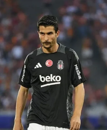 Beşiktaş’ta Şok Ayrılık: Necip ve Mert Kadro Dışı!