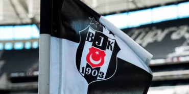 Beşiktaş, El Karouani ile Sol Bek Sorununu Çözebilir!