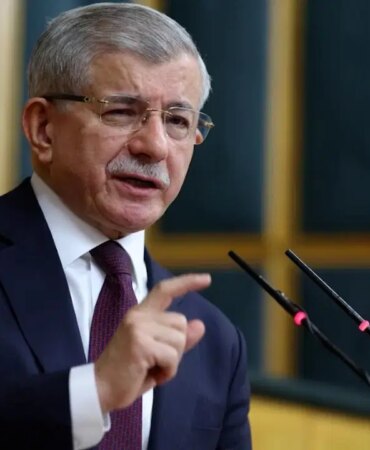 Ahmet Davutoğlu’ndan İsrail Uyarısı: Alarm Zamanı!