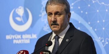 Destici: Anayasa Pazarlık Unsuru Değildir!